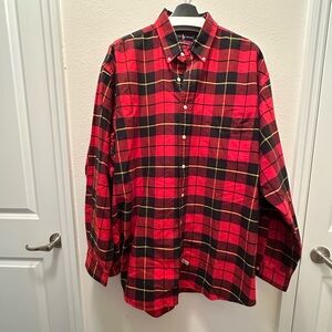 Men’s Ralph Lauren long sleeve button-down shirt. Size XL.